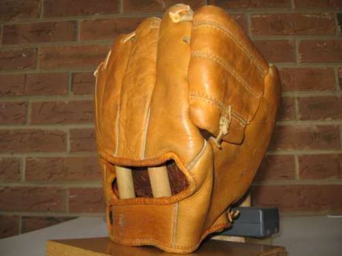 Sal Maglie Tru-Play Back